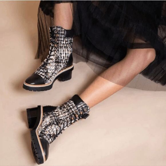NEW Tory Burch Miller lug sole tweed boot Sz 9 lace up Moto - Picture 1 of 12